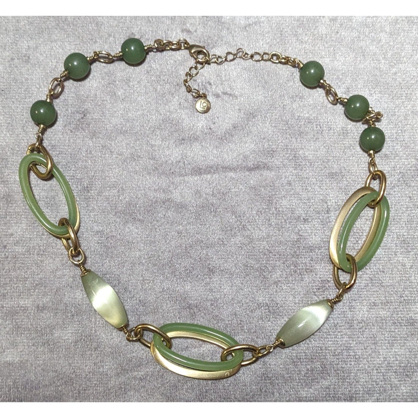 Vintage Liz Claiborne Green And Gold Cateye Retro Necklace