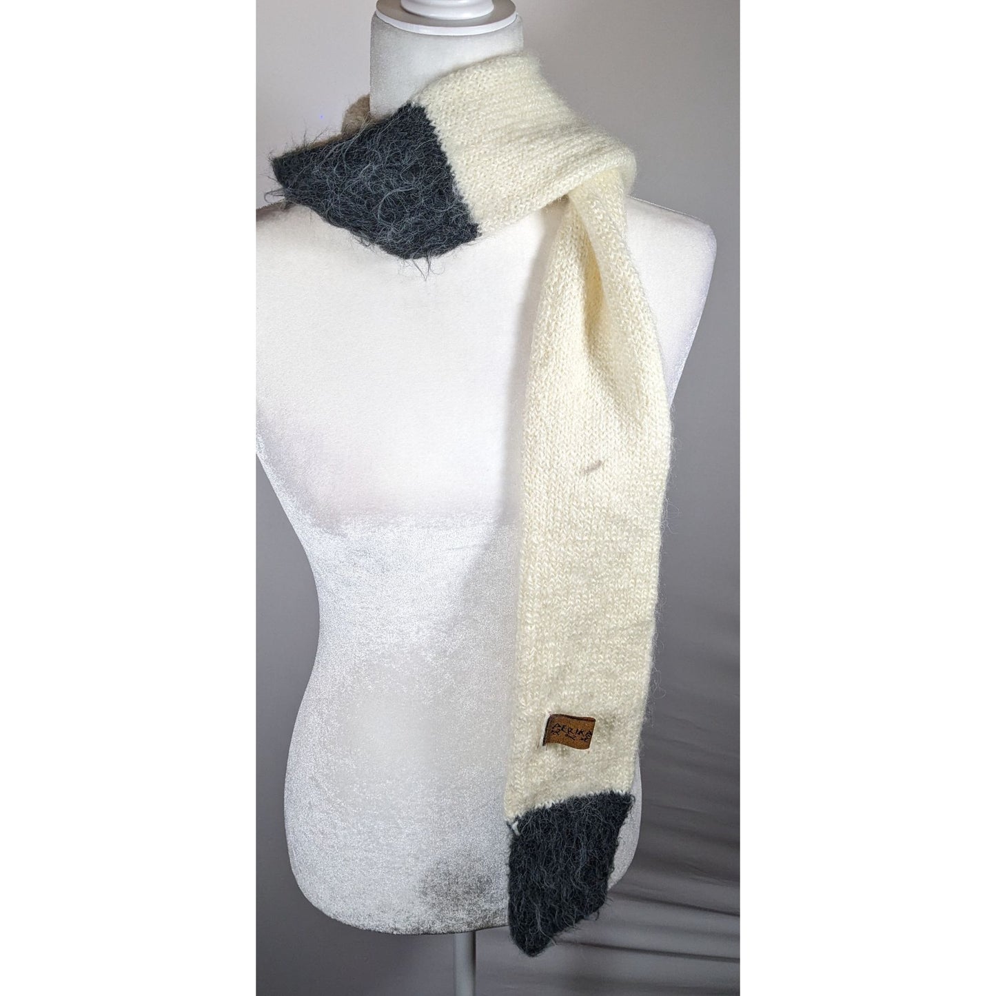Aerika Peruvian Rustic Cream And Grey Scarf