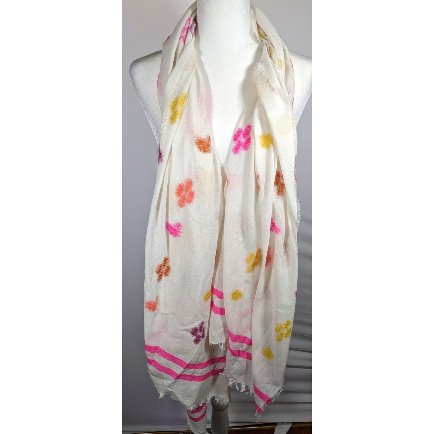 Gap Spring Themed Retro Fringe Jacquard Scarf
