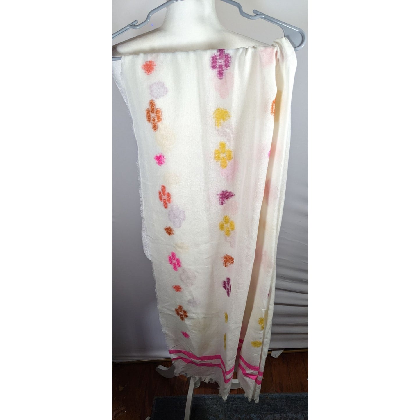 Gap Spring Themed Retro Fringe Jacquard Scarf