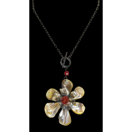 Handmade Vintage Mermaidcore Flower Pendant Necklace With Mother Of Pearl Petals