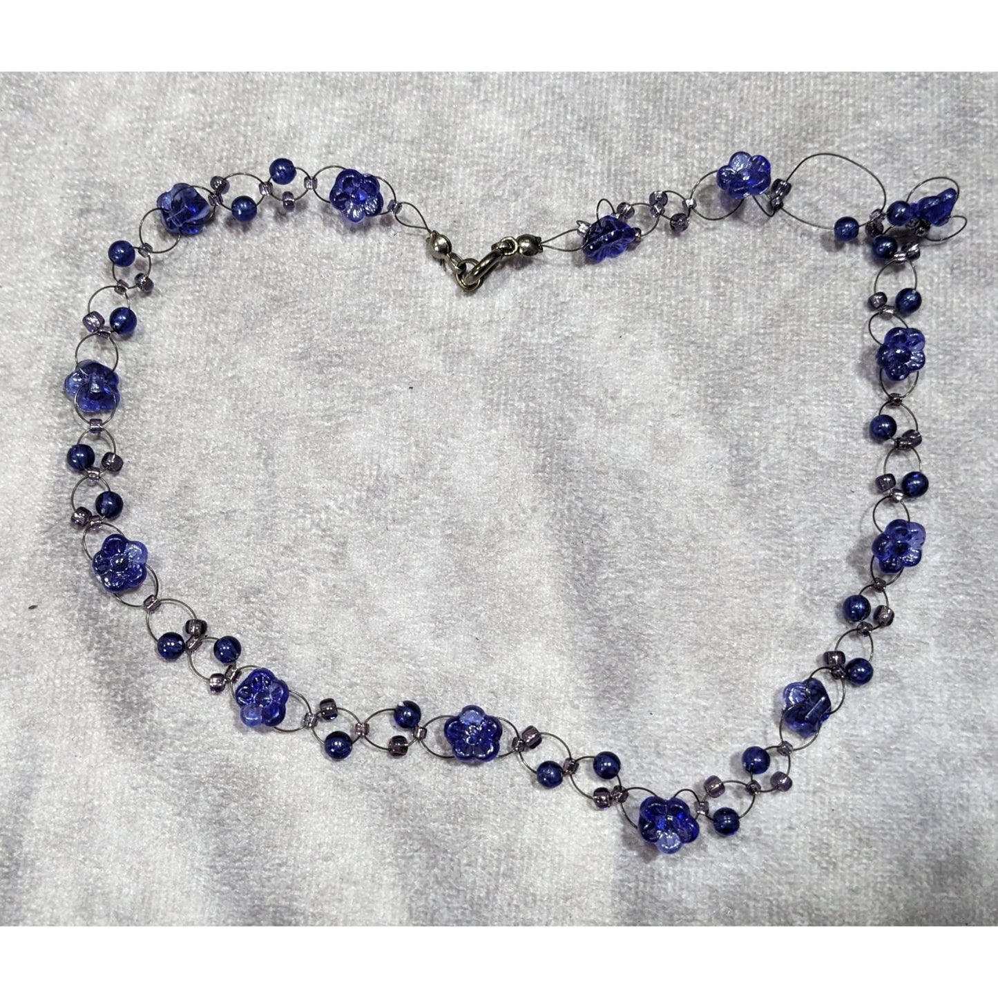 90s Style Blue Beaded Floral Necklace