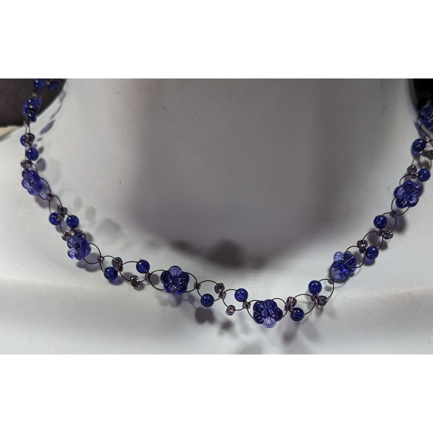 90s Style Blue Beaded Floral Necklace