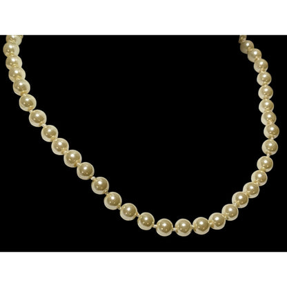 Vintage Elegant Pastel Yellow Pearl Necklace