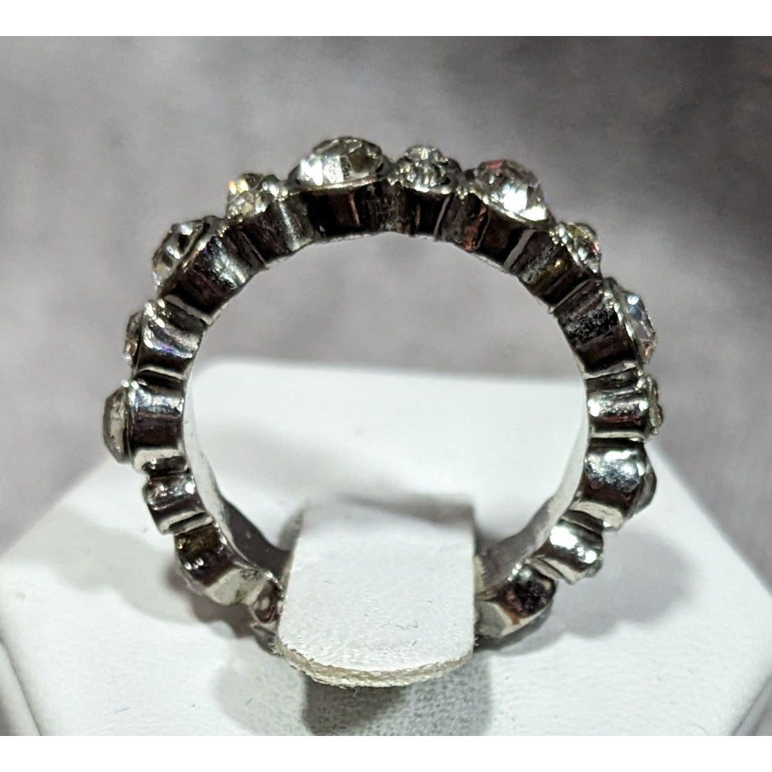 Elegant Glam Silver Tone Sparkling Rhinestone Ring Size 7 1/2