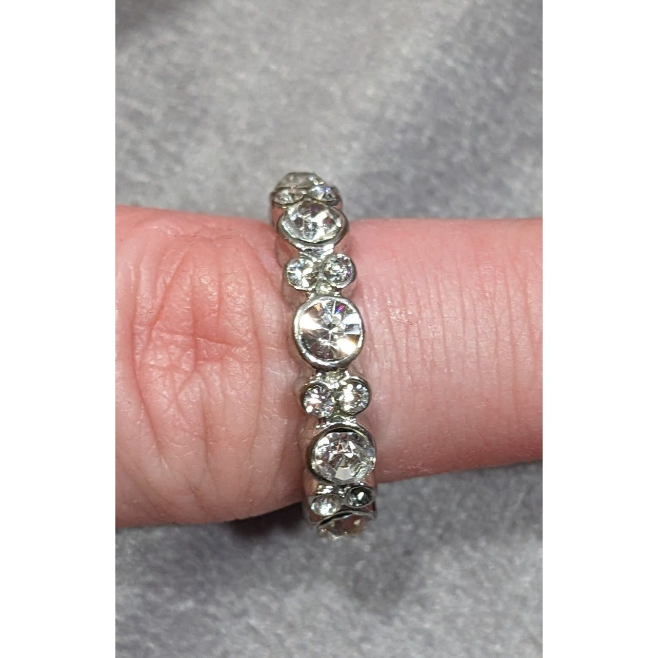 Elegant Glam Silver Tone Sparkling Rhinestone Ring Size 7 1/2
