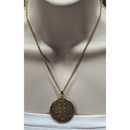 Vintage Avon Celtic Knot Etched Gold Tone Medallion Necklace
