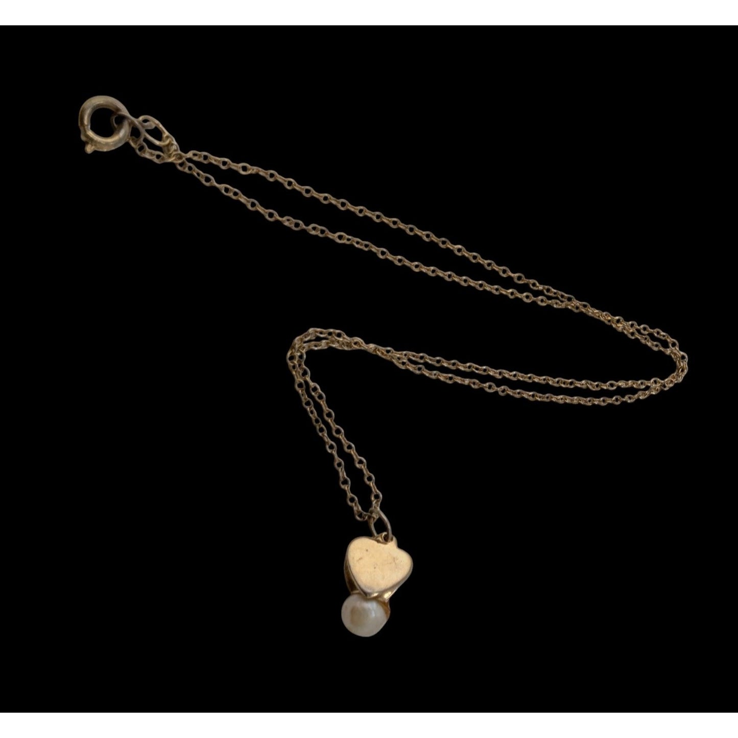 Vintage Romantic Minimalist Gold Tone Heart Pendant Necklace With Pearl Accent