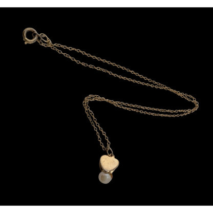 Vintage Romantic Minimalist Gold Tone Heart Pendant Necklace With Pearl Accent