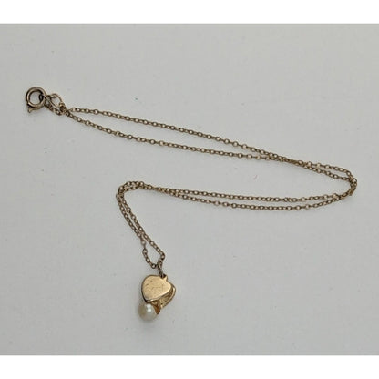 Vintage Romantic Minimalist Gold Tone Heart Pendant Necklace With Pearl Accent