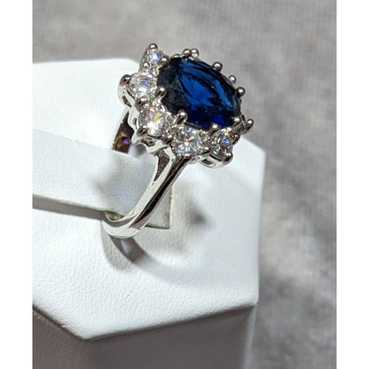 Regal Elegant Blue And Silver Tone Gemmed Ring Size 5.75