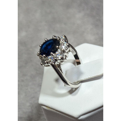 Regal Elegant Blue And Silver Tone Gemmed Ring Size 5.75