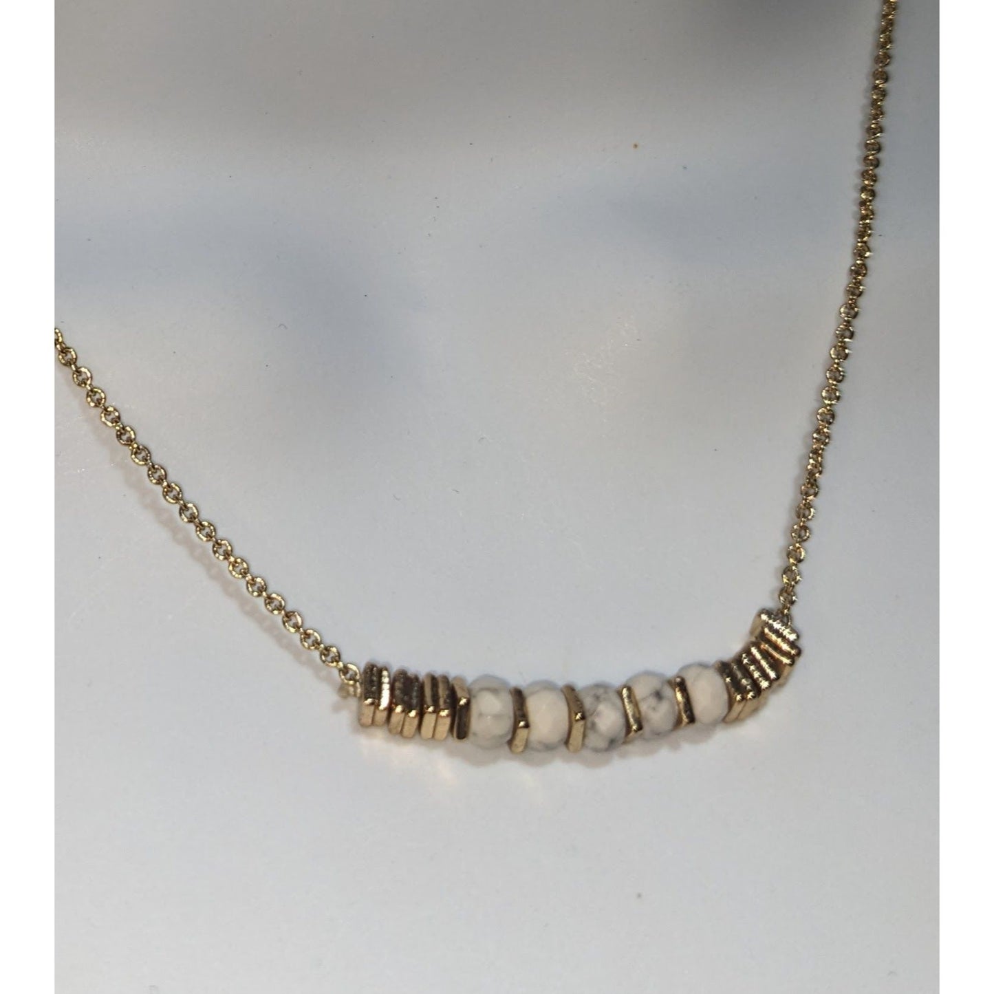 Minimalist Quiet Luxury Stella & Dot White Howlite Gold Bar Necklace