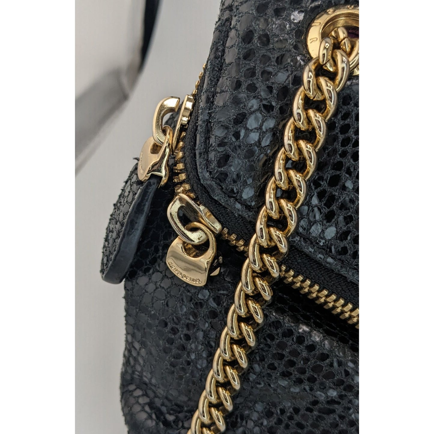 Elegant Henri Bendel Black Snakeskin Textured Leather Crossbody Bag W/ Gold Chain & Purple Lining