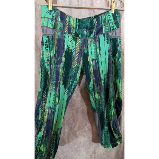 Athleta Green Abstract Print Capri Leggings With Pockets Size Small 18" Inseam