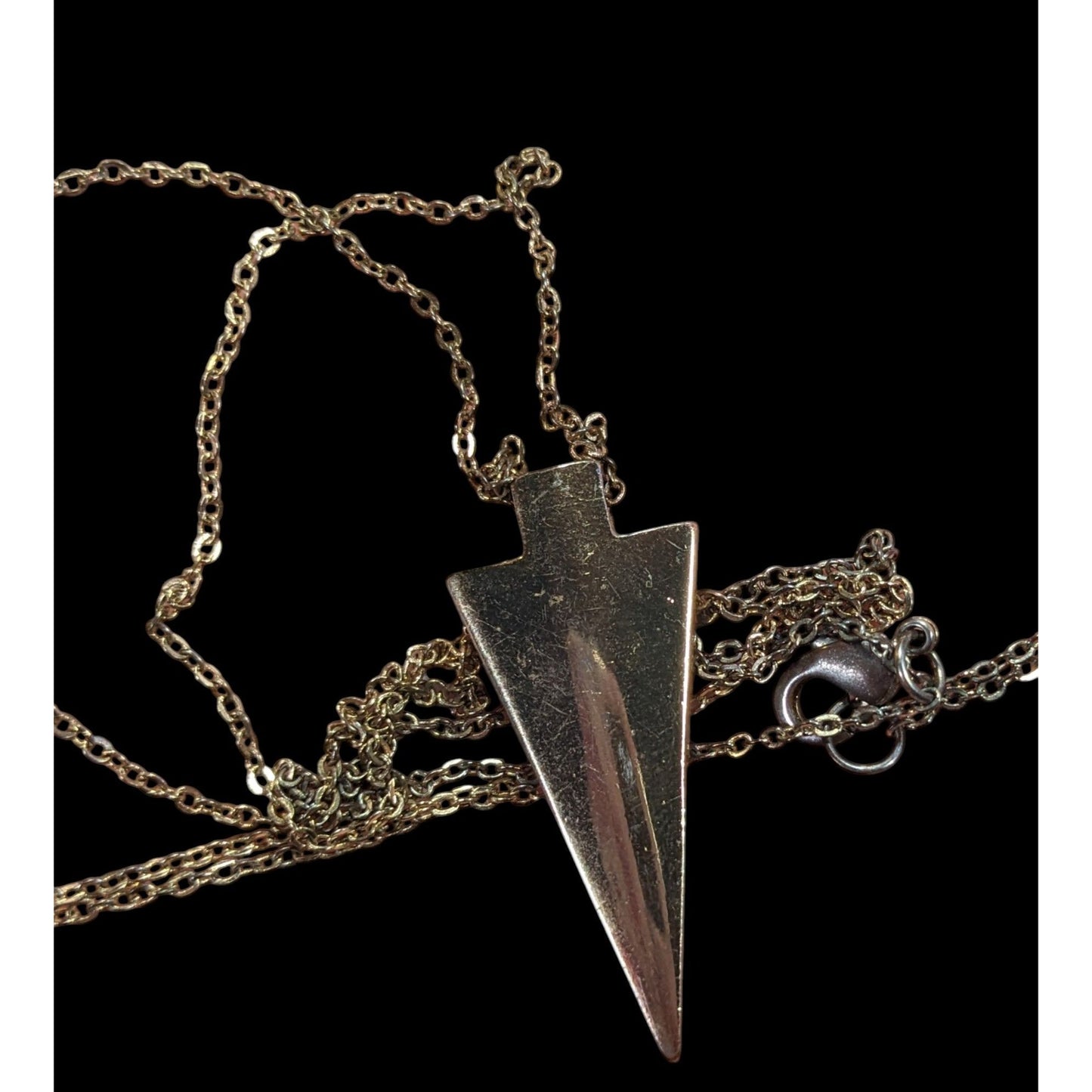Modern Arrow Shaped Gold Tone Pendant Necklace