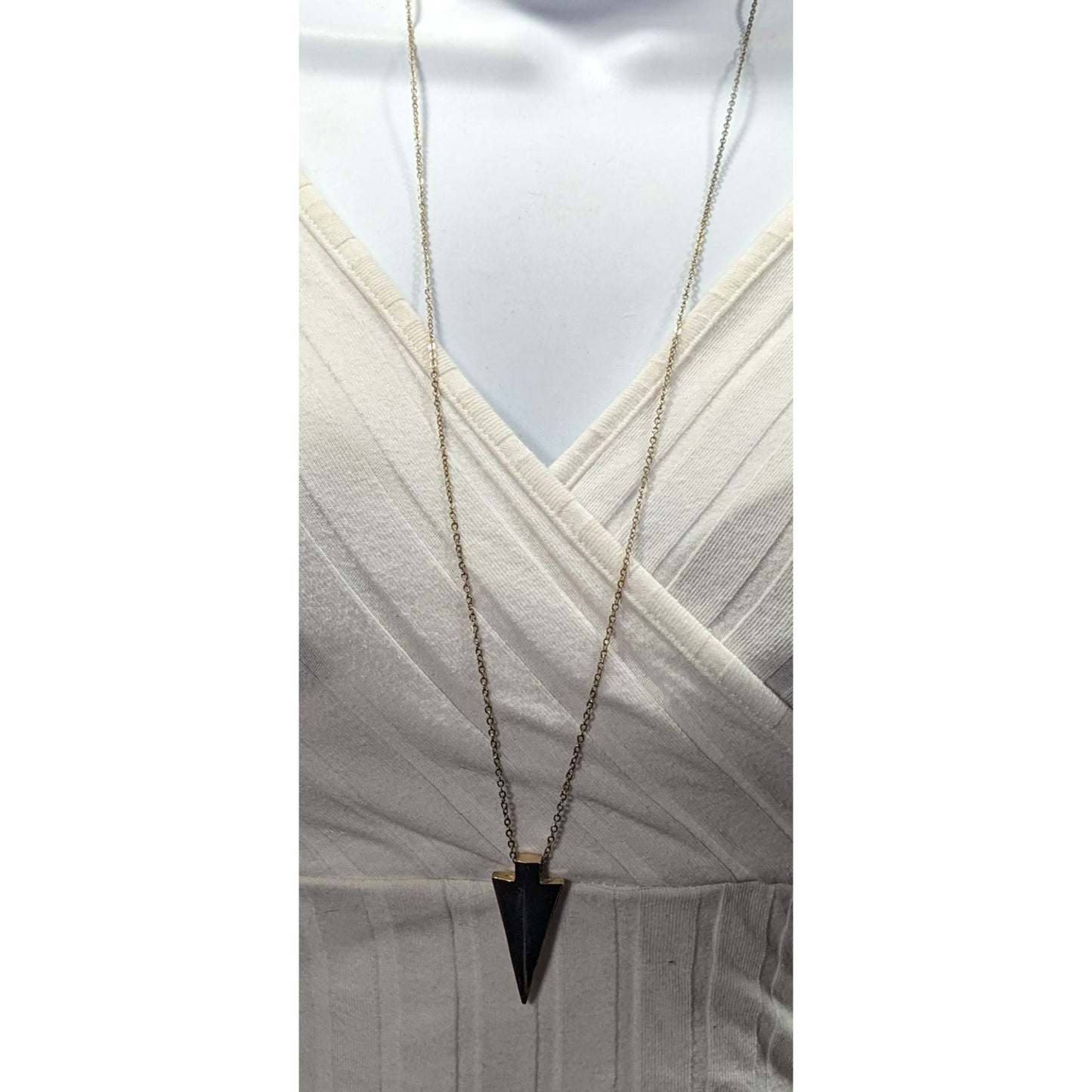 Modern Arrow Shaped Gold Tone Pendant Necklace