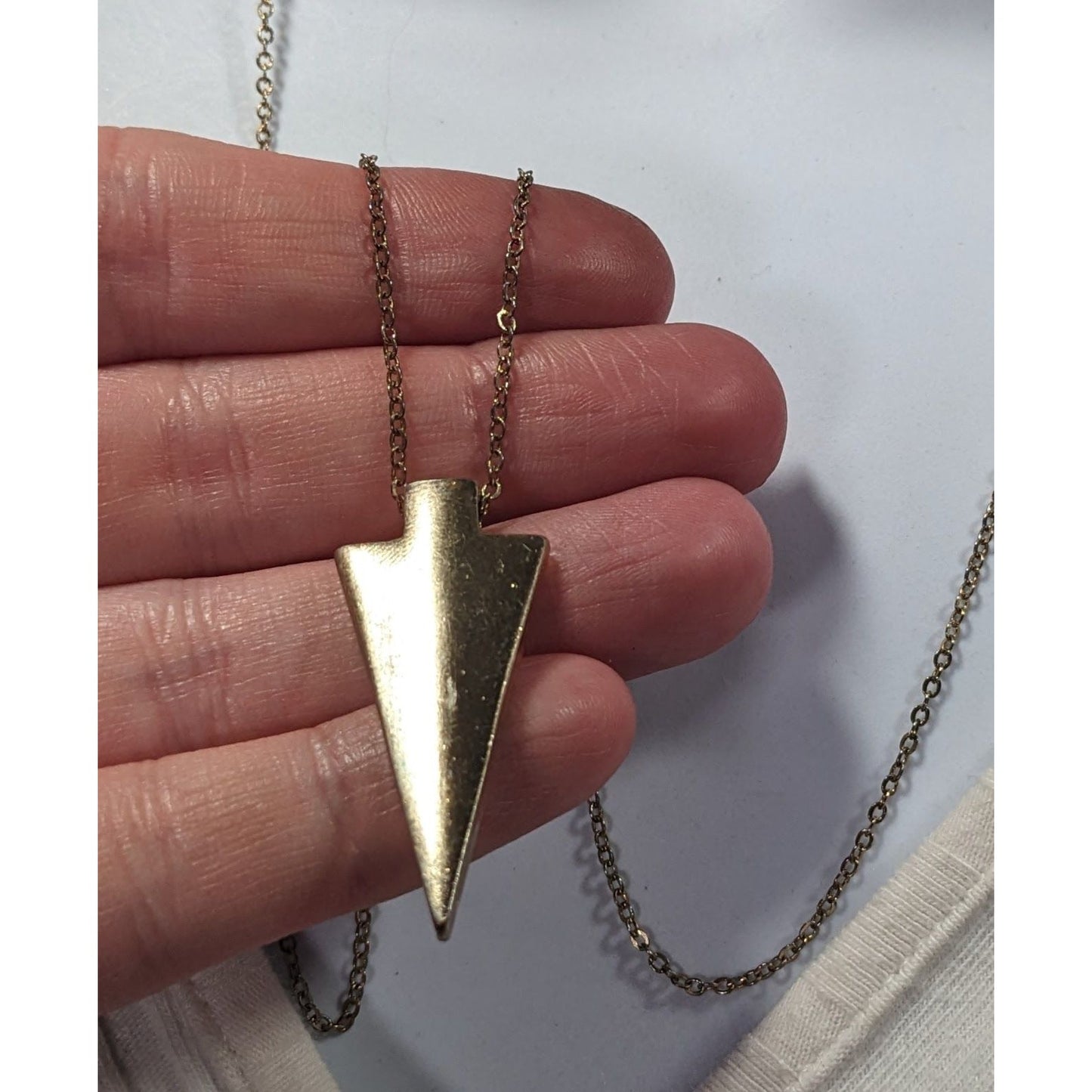Modern Arrow Shaped Gold Tone Pendant Necklace