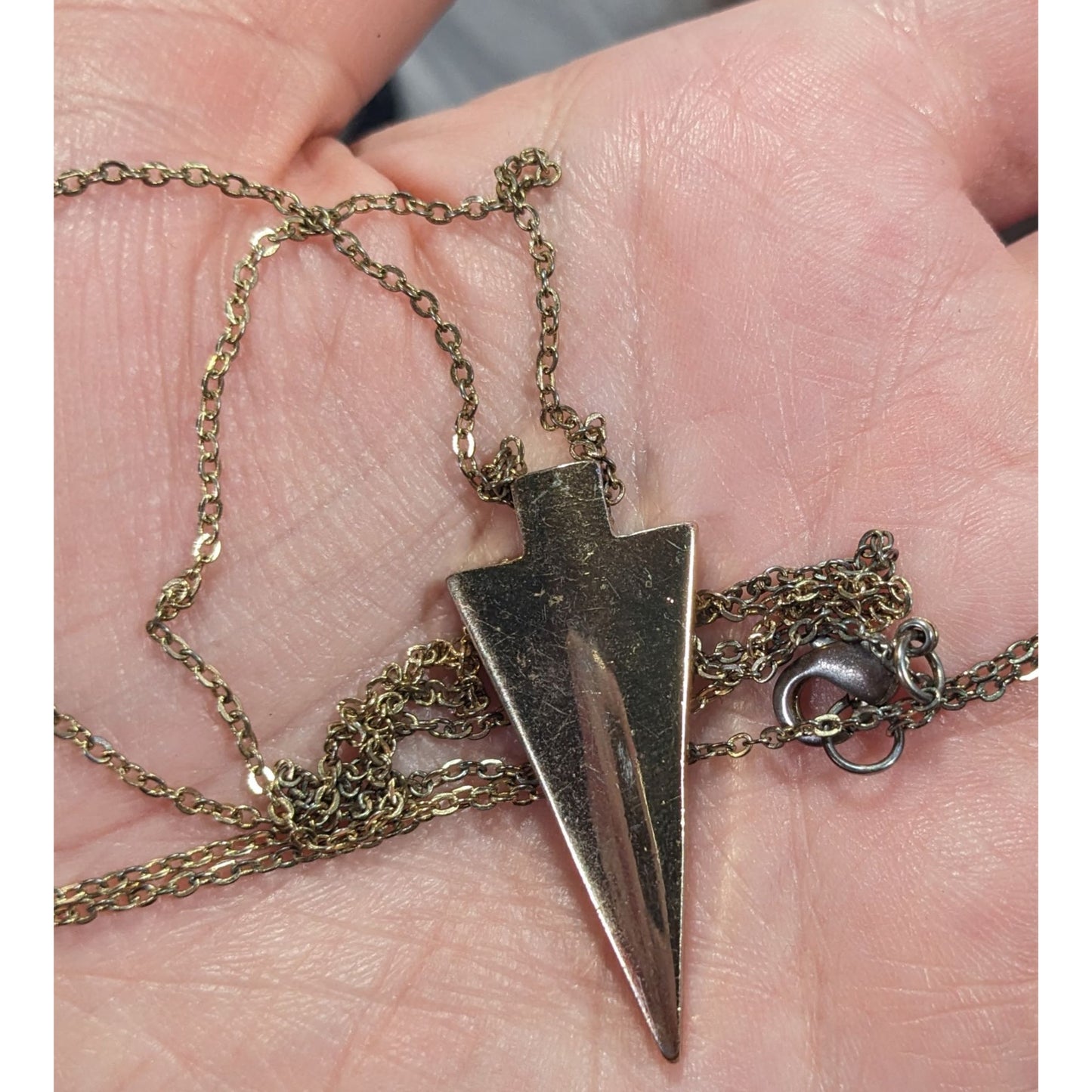 Modern Arrow Shaped Gold Tone Pendant Necklace
