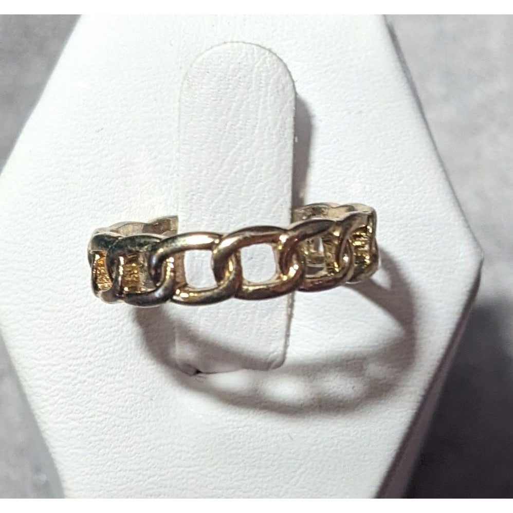 Punk Chain Link Shaped Gold Tone Fashion Ring Size 7 3/4