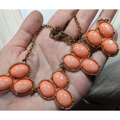 Y2K Mottled Peach Cabochon Floral Necklace