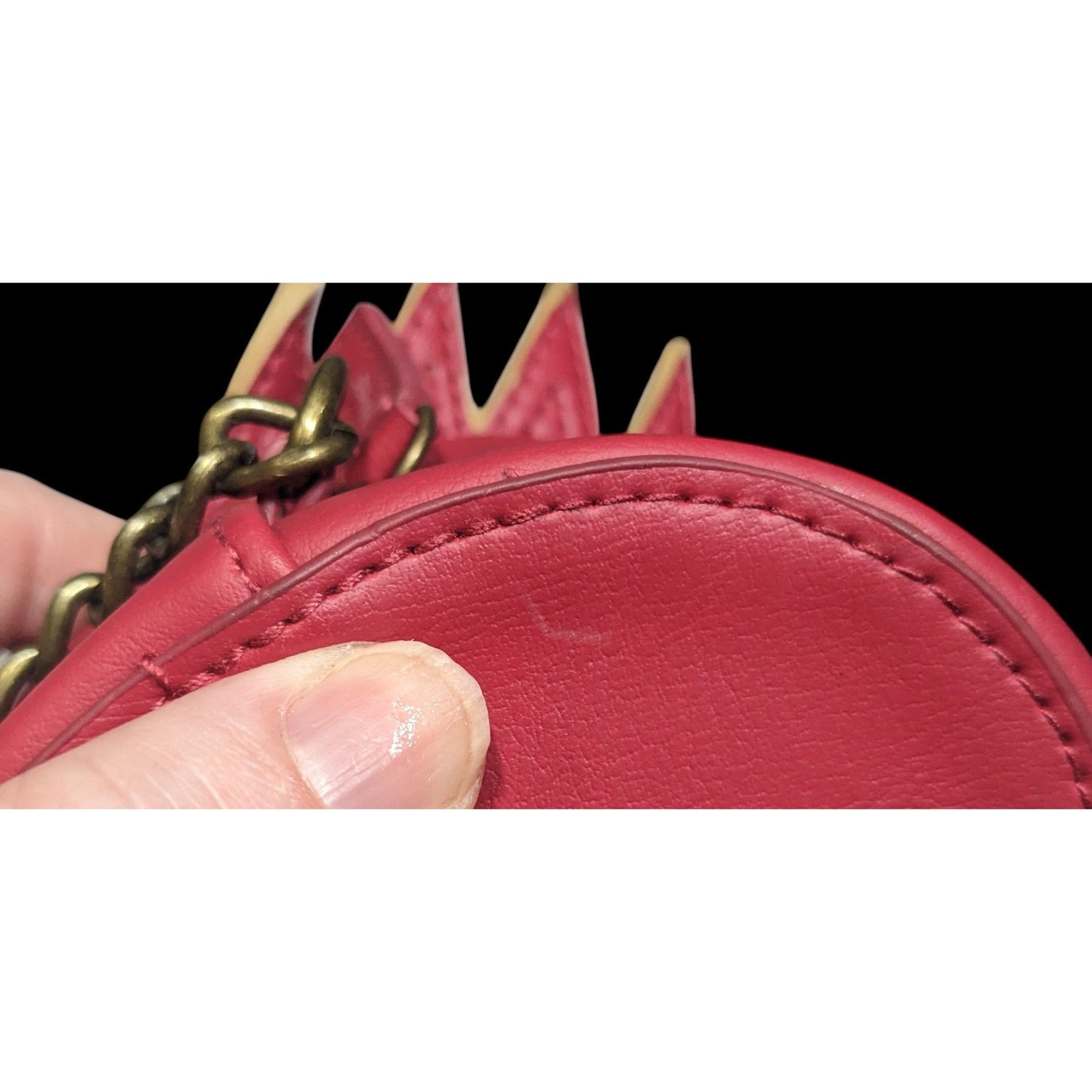 Disney Descendants Evie Heart Crown Purse With Gold Tone Chain And Details