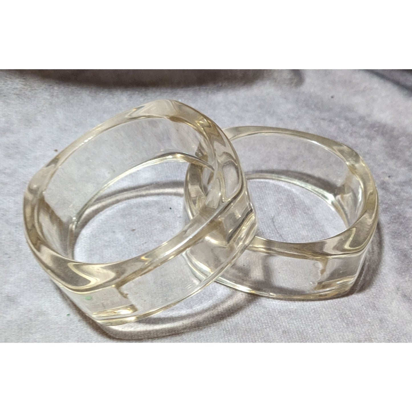 Vintage Retro Chunky Clear Lucite Bangles (2)