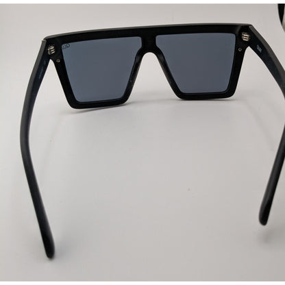 Quay Hindsight Oversized Black Sunglasses With Tinted Lenses 58mm 125 Temple Unisex