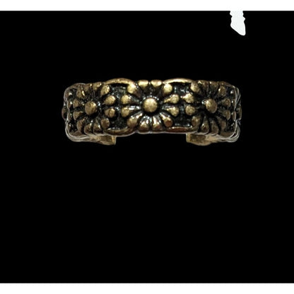 Fairycore Floral Antiqued Gold Tone Ring Size 5 3/4