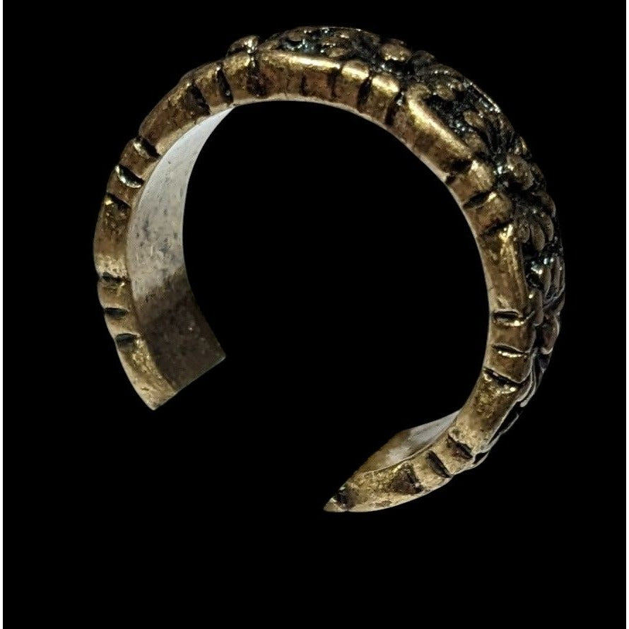 Fairycore Floral Antiqued Gold Tone Ring Size 5 3/4