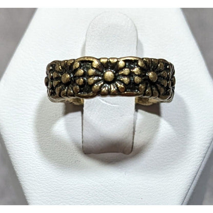 Fairycore Floral Antiqued Gold Tone Ring Size 5 3/4