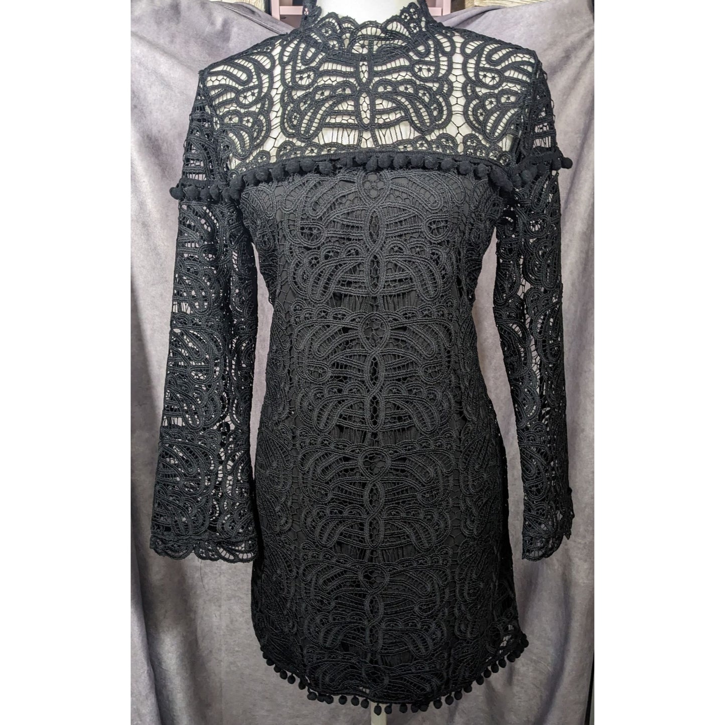 Tularosa Gothic Matilda Lace Mock Neck Shift Dress Size Small
