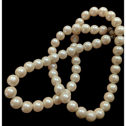 Vintage Shimmery Faux Pearl Beaded Necklace