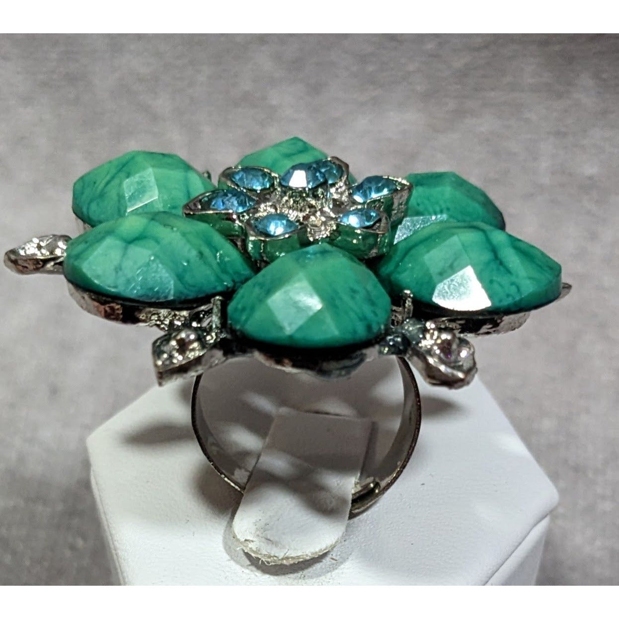 Fairycore Floral Glam Green And Silver Tone Adjustable Ring