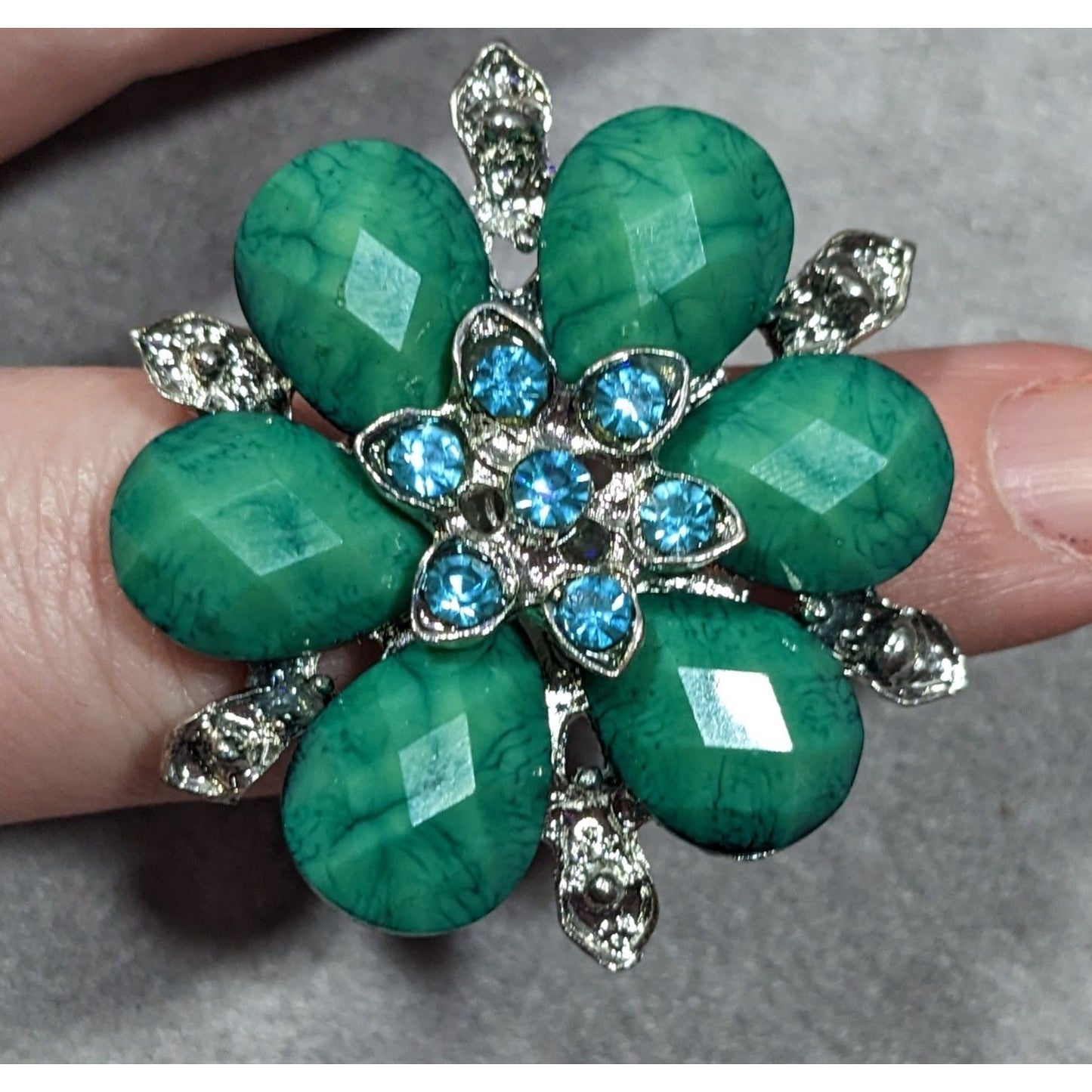 Fairycore Floral Glam Green And Silver Tone Adjustable Ring