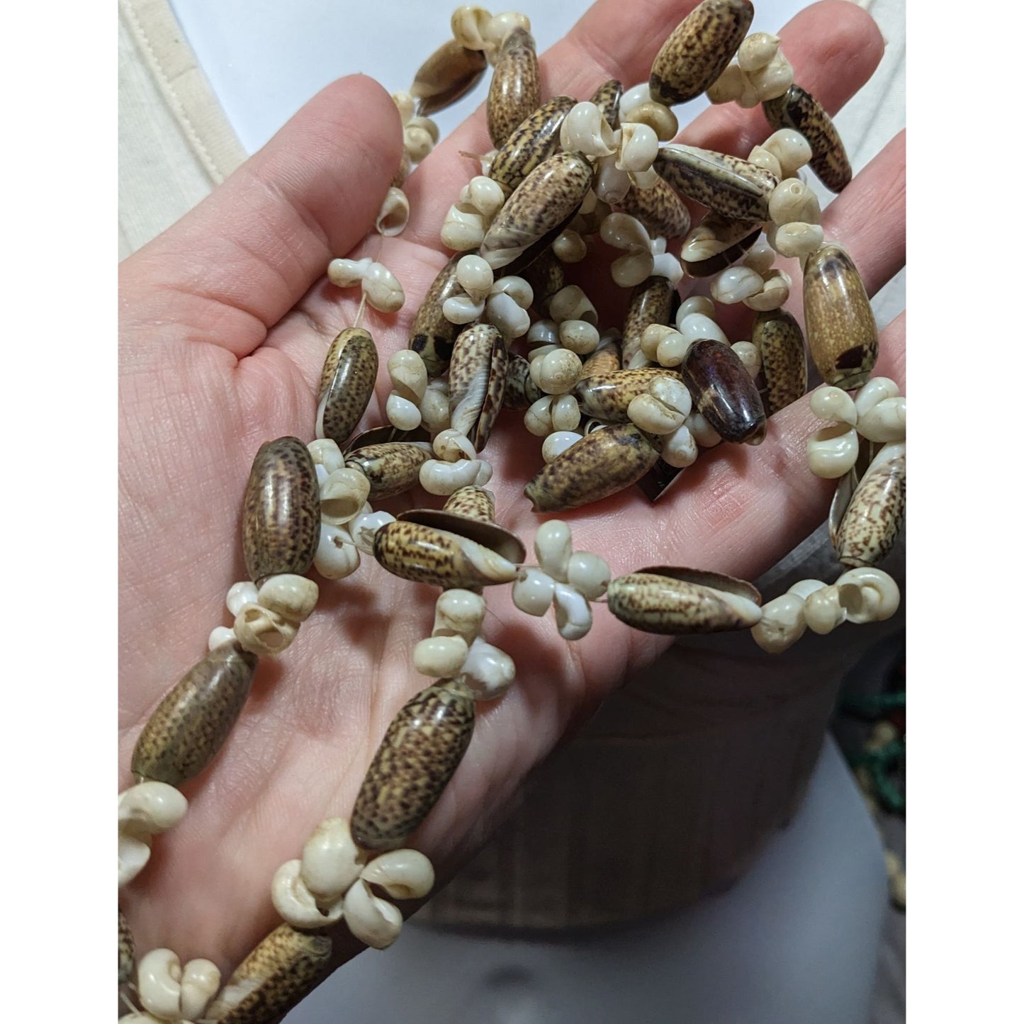 Beachy Mermaidcore Tan And Cream Multi Shell Necklace