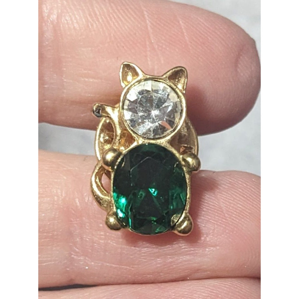 Vintage Green And Gold Tone Gemmed Cat Lapel Pin