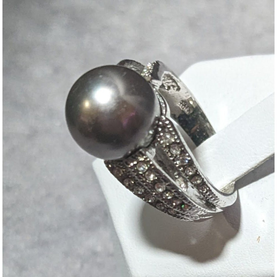 Elegant Glam 18K Gold Filled Silver Tone Pearl And Gem Ring Size 7