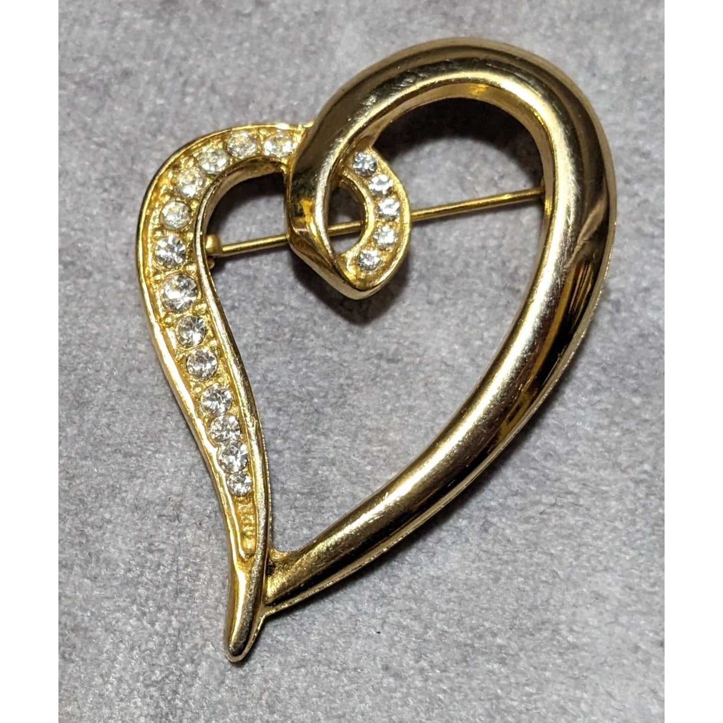 Vintage Gold Tone Rhinestone Inlay Open Heart Brooch