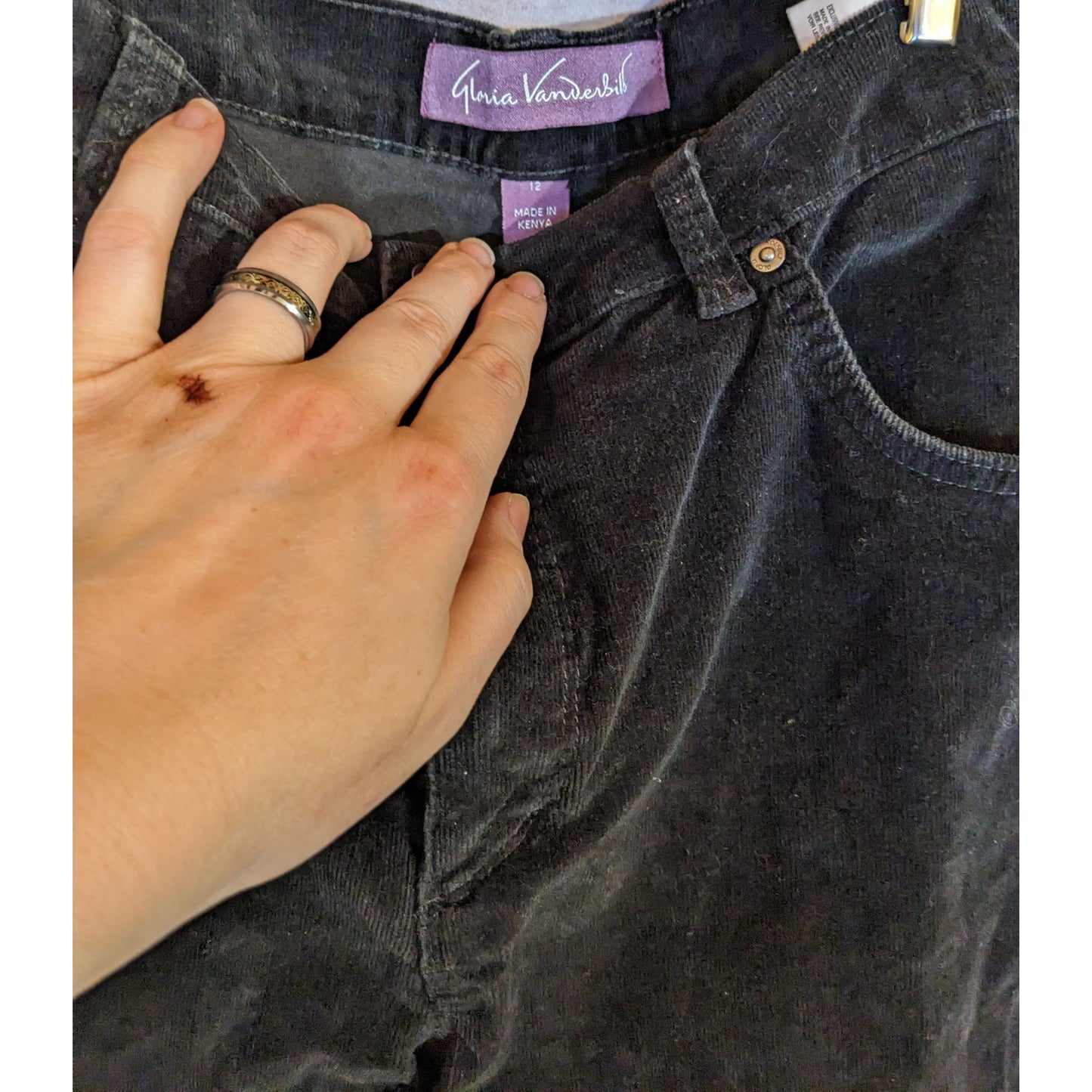 Gloria Vanderbilt Black Corduroy Pants With Sparkly Pocket Accents
