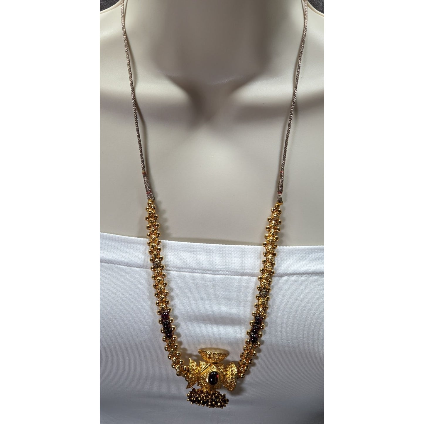 Vintage Indian Choker Gold Tone With Garnets And Glass