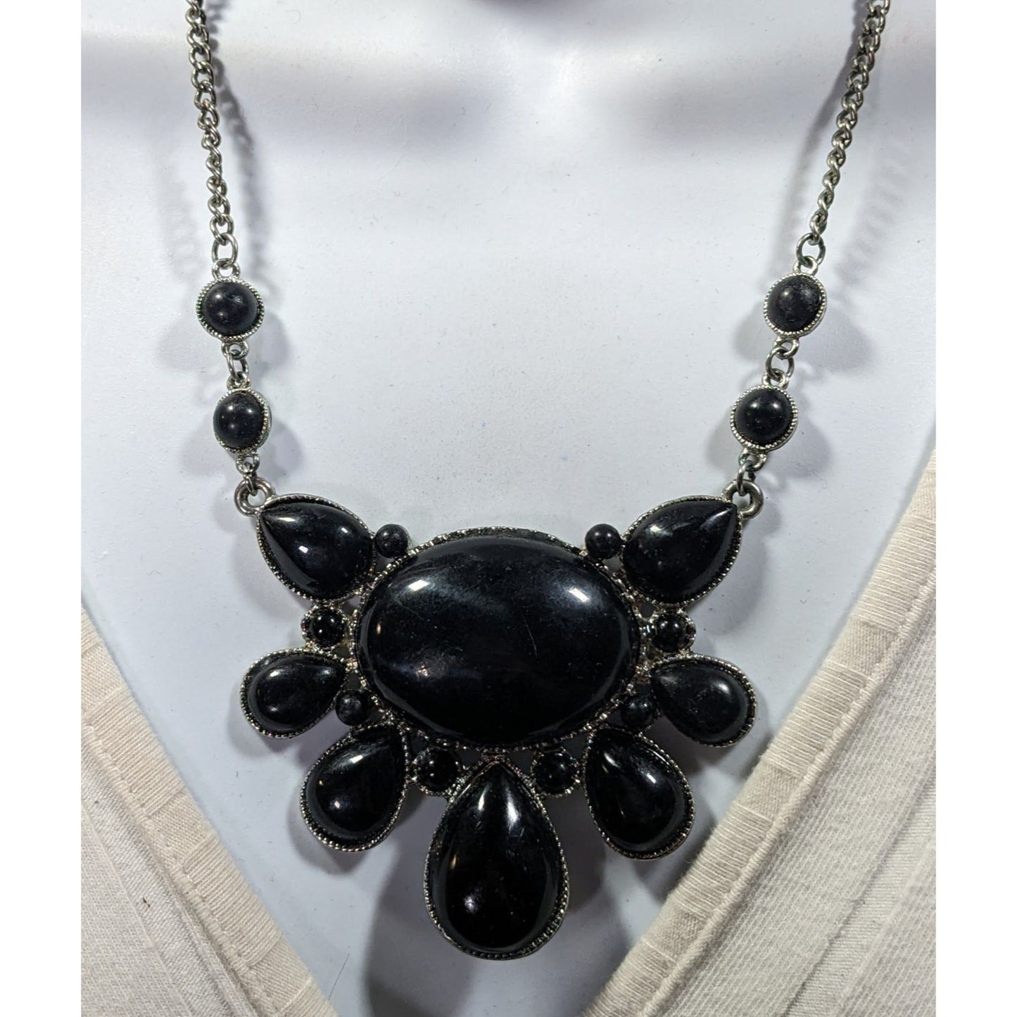 Elegant Gothic Bubbly Cabochon Statement Necklace