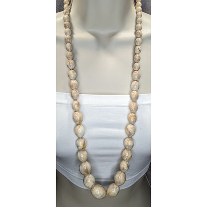 Vintage Marbled Cream Lucite Beaded Necklace With Screw Clasp