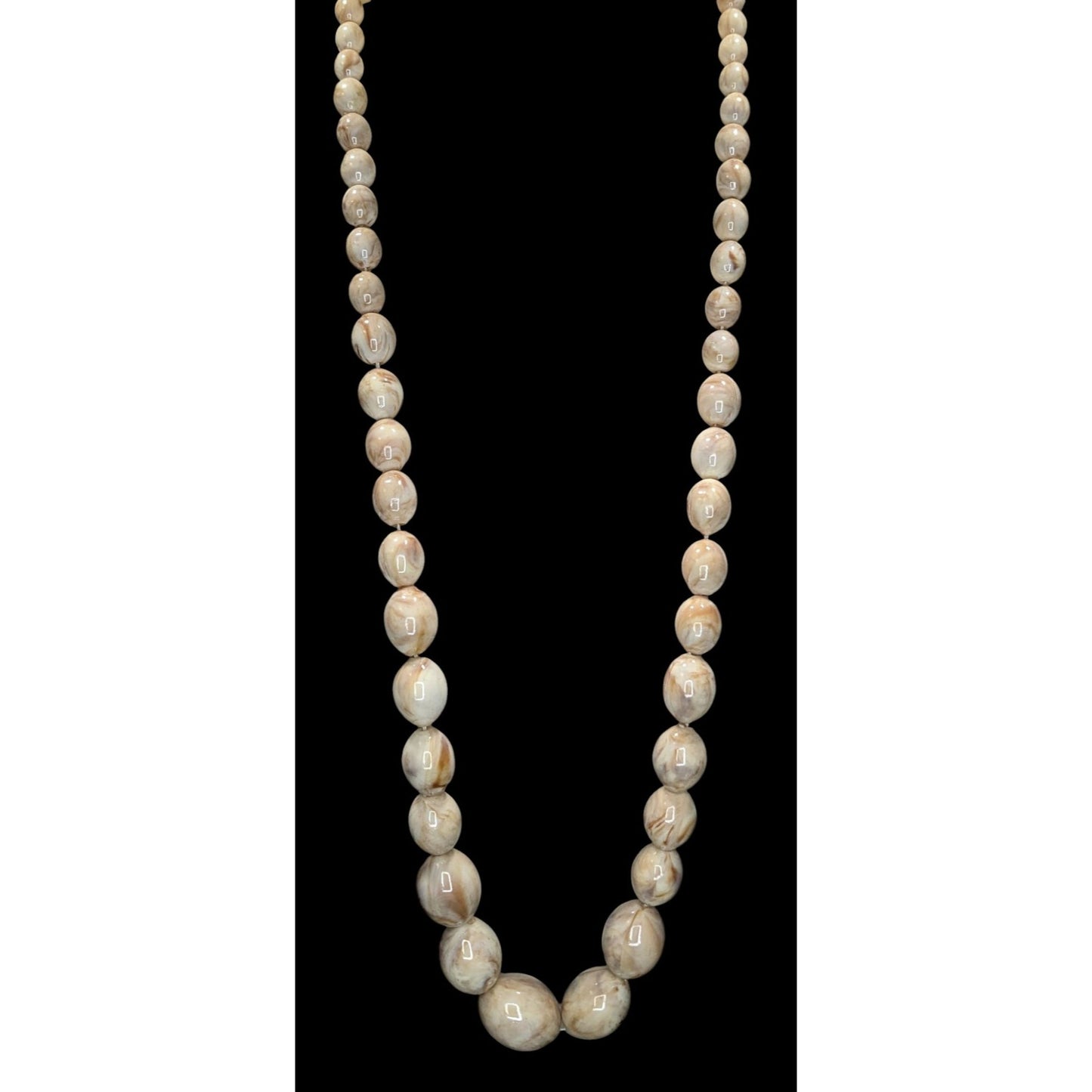 Vintage Marbled Cream Lucite Beaded Necklace With Screw Clasp
