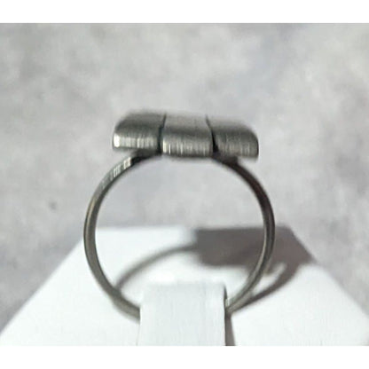 Art Deco Brushed Silver Tone Metal Ring Size 6