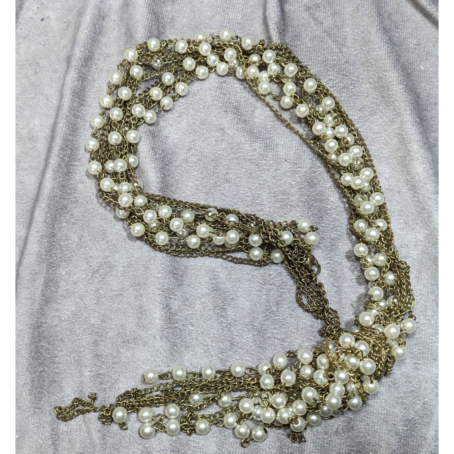 Retro 80s Style Glam Metal Gold-Tone Chain Necklace With Faux Pearl Beads & Tassel Accent