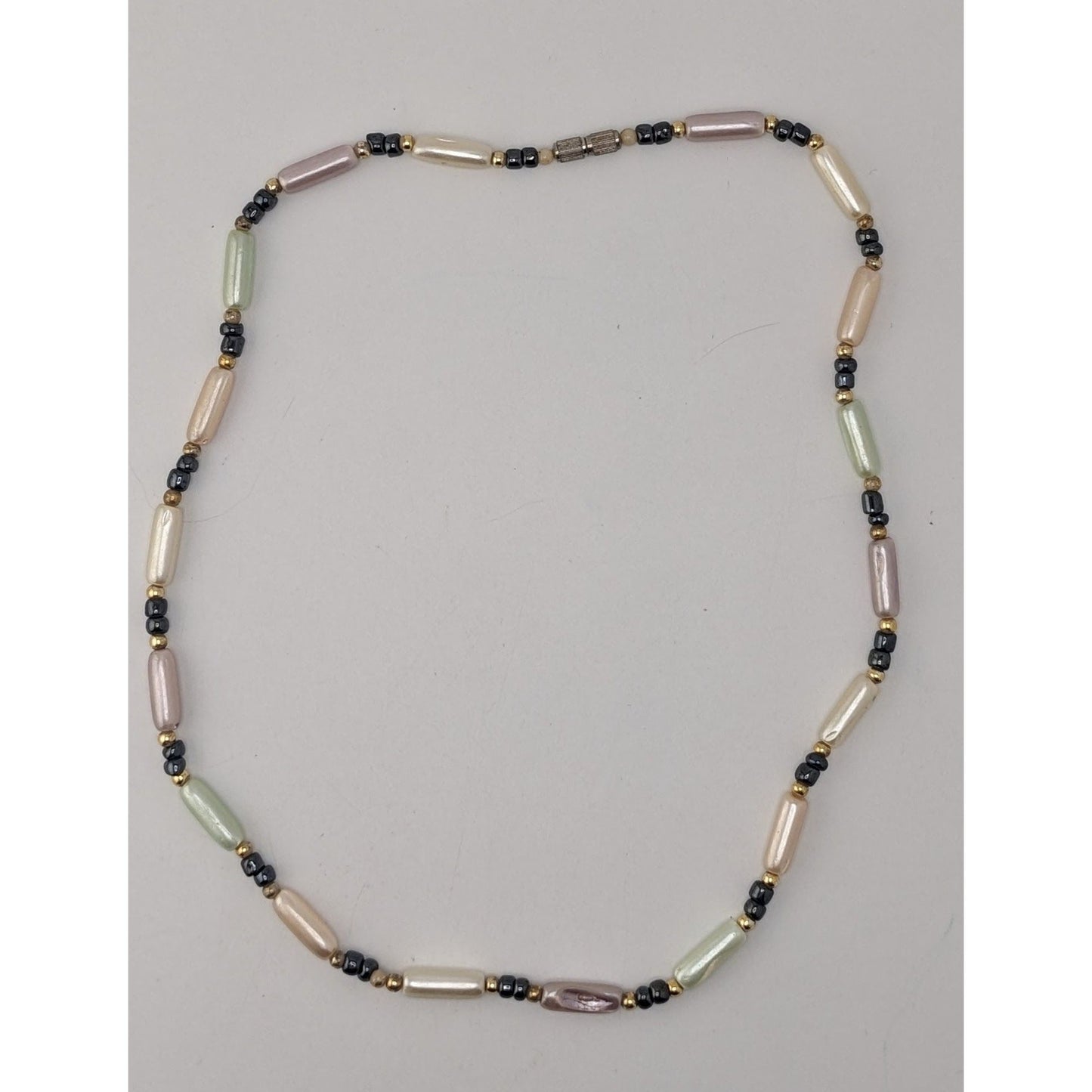 Vintage Y2K Coquette Pastel Faux Pearl Beaded Necklace Pink Green Black Gold Tone