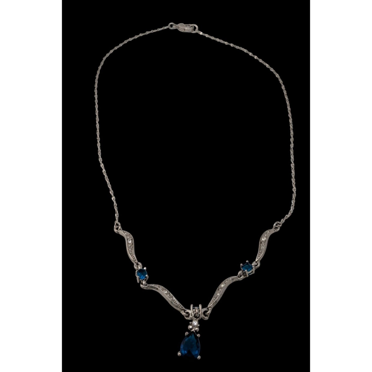 Vintage Avon Elegant Blue Gemmed Silver Tone Formal Princess Necklace