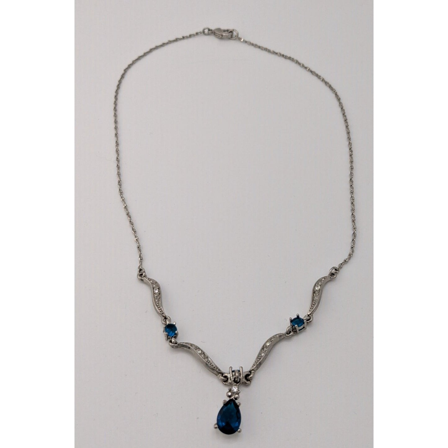 Vintage Avon Elegant Blue Gemmed Silver Tone Formal Princess Necklace