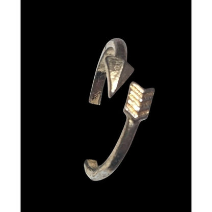 Minimalist Gold Tone Arrow Wrap Ring Size 5 1/2